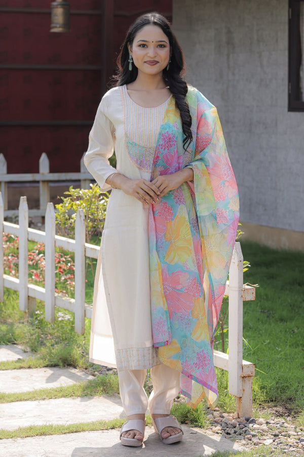 Navya's New Arriwal Embroidery Kurti Set