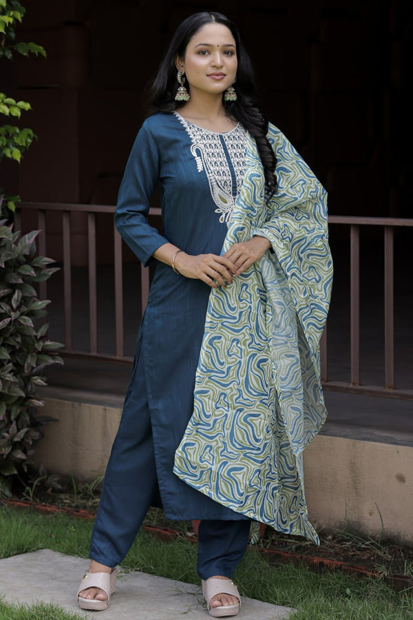 Bhavya's Embroidary Kurti Set..