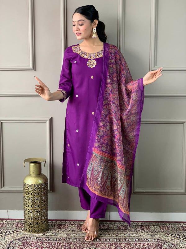 Radhika's New Design Kurti Set.