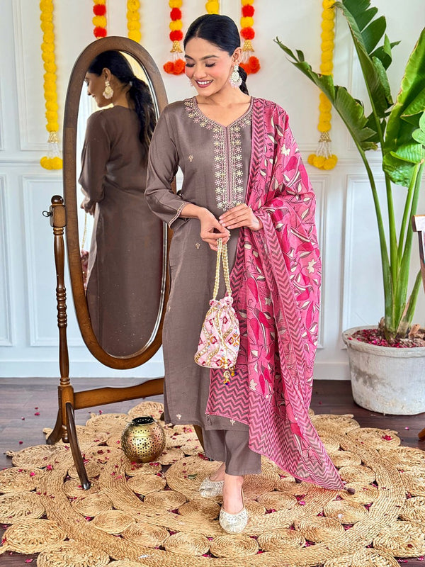 Navya's New Design Kurti Set.
